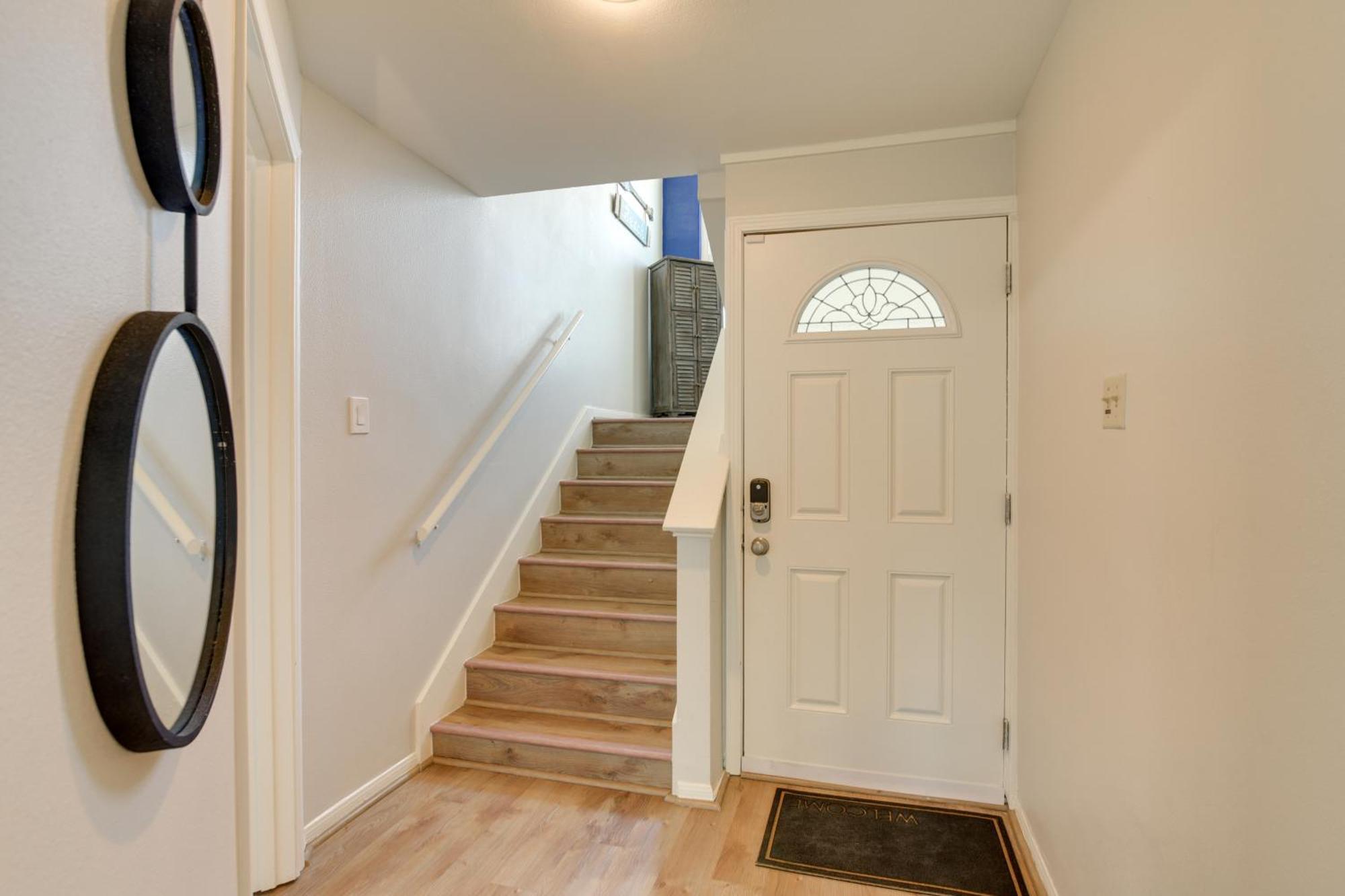 Galveston Townhome With Balconies Walk To Beach! Eksteriør billede