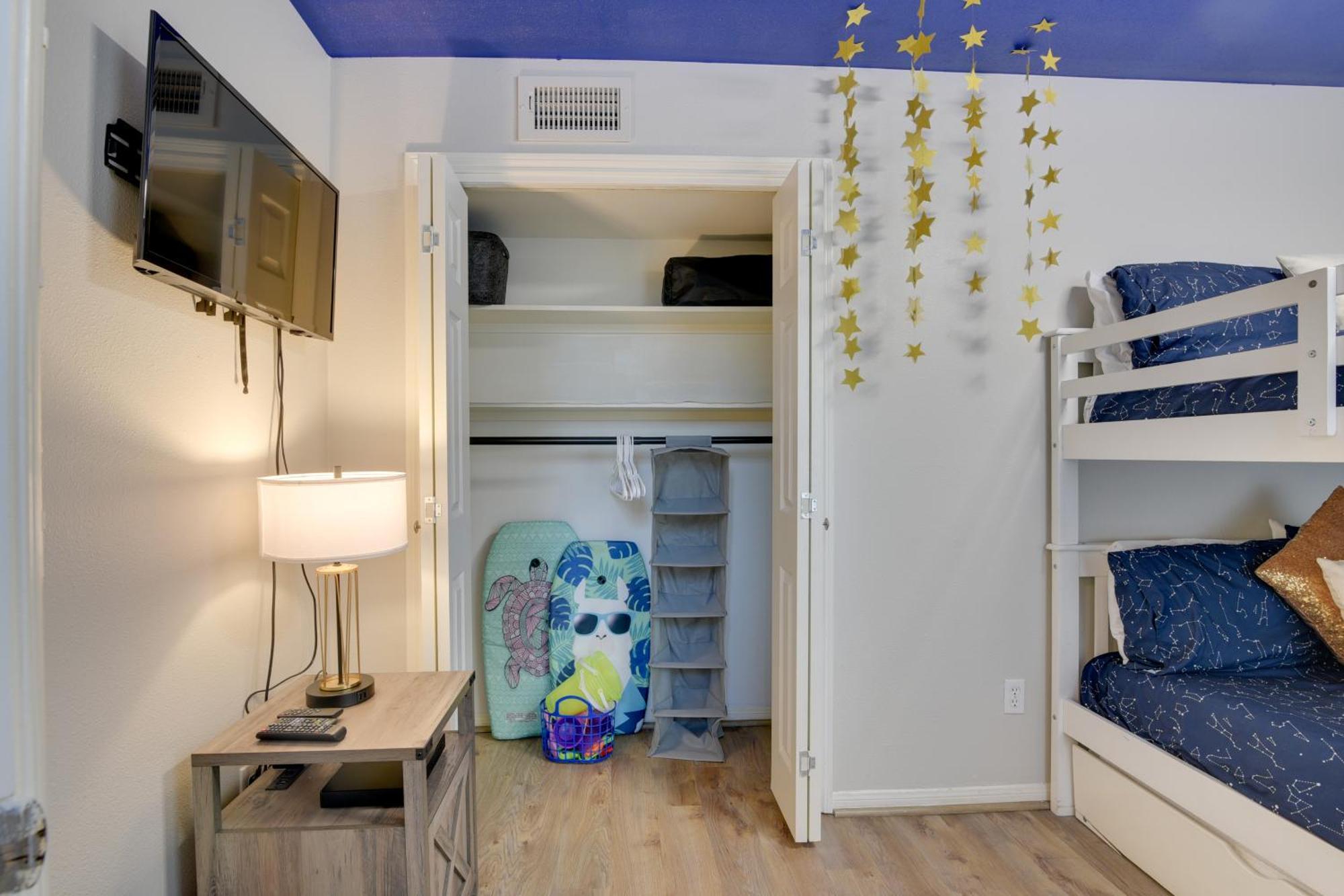 Galveston Townhome With Balconies Walk To Beach! Eksteriør billede